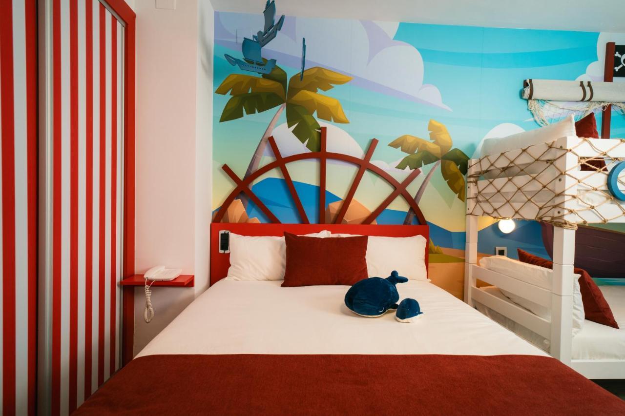 Hotel Magic Fantasy オロペサ・デル・マール エクステリア 写真